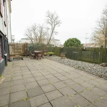 בית הארחה Central Guesthouse Reykjavik 2*